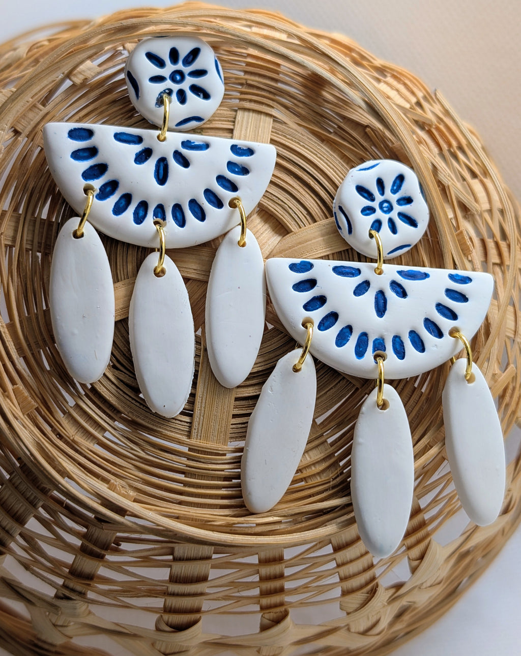 Faux ceramic chandelier earrings | blue and white clay earirngs