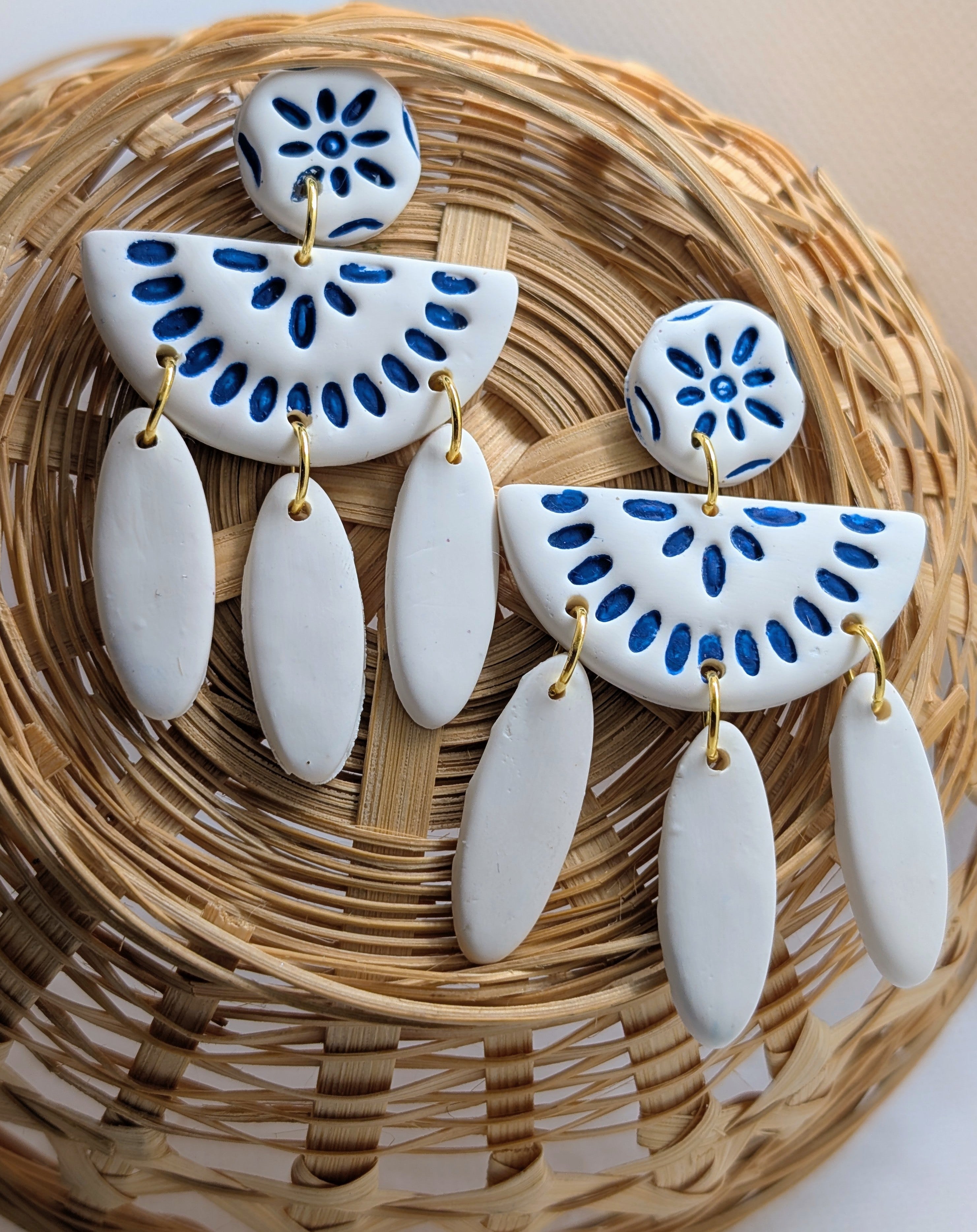 Faux ceramic chandelier earrings | blue and white clay earirngs