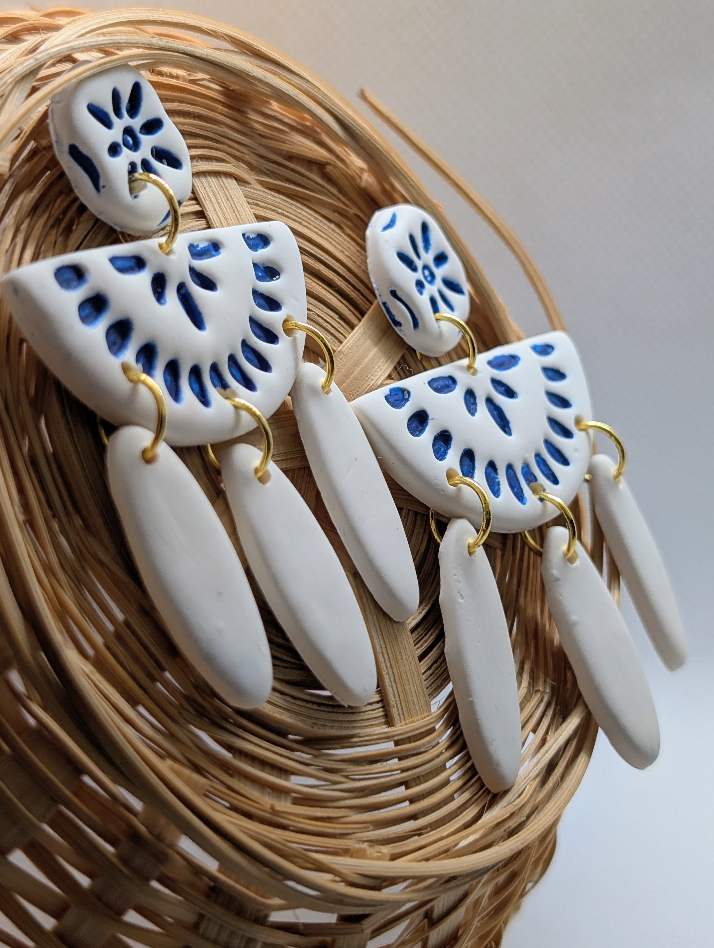 Faux ceramic chandelier earrings | blue and white clay earirngs