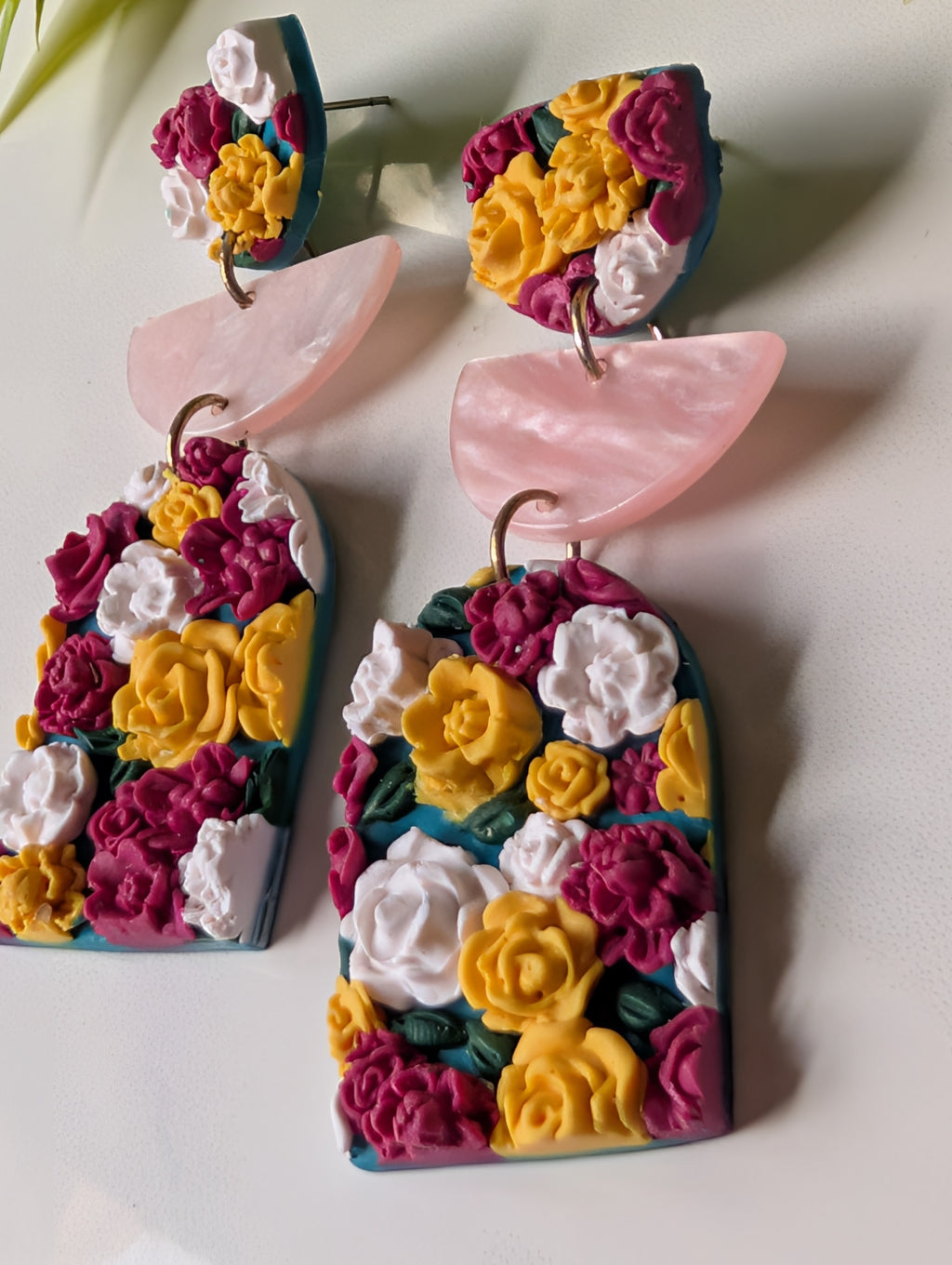 Mixed Floral Arches with Iridescent Pink Accents
